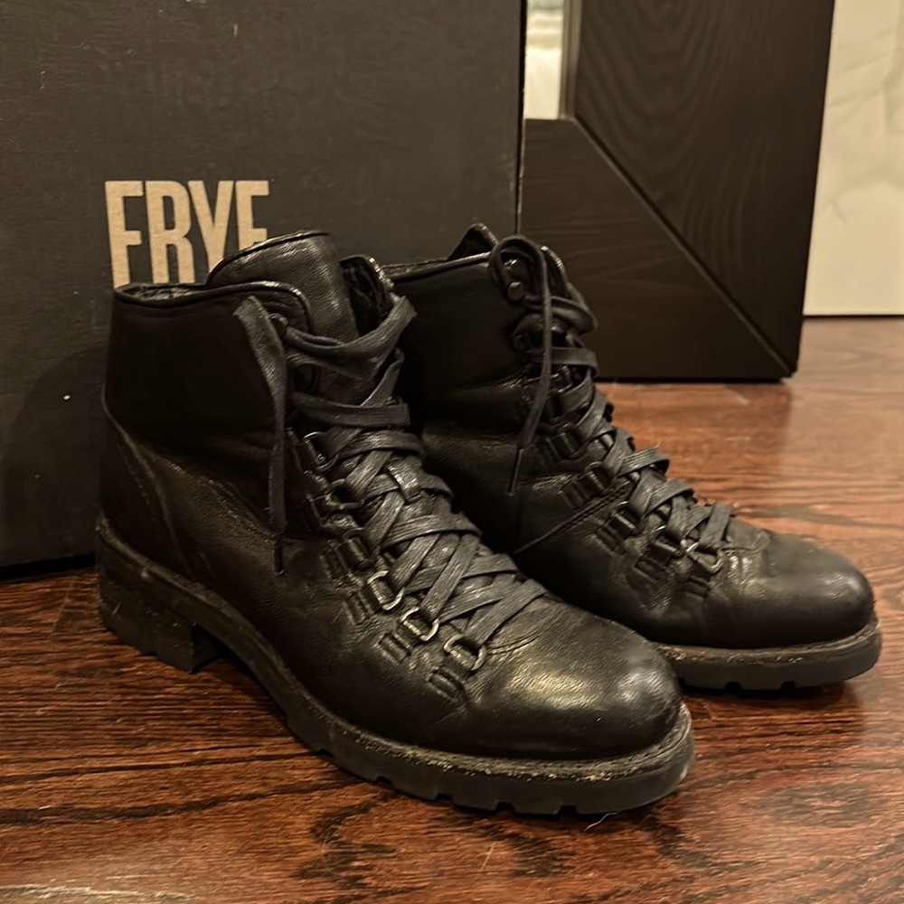 Frye Alta Hiker Boot in Black, sz 9M